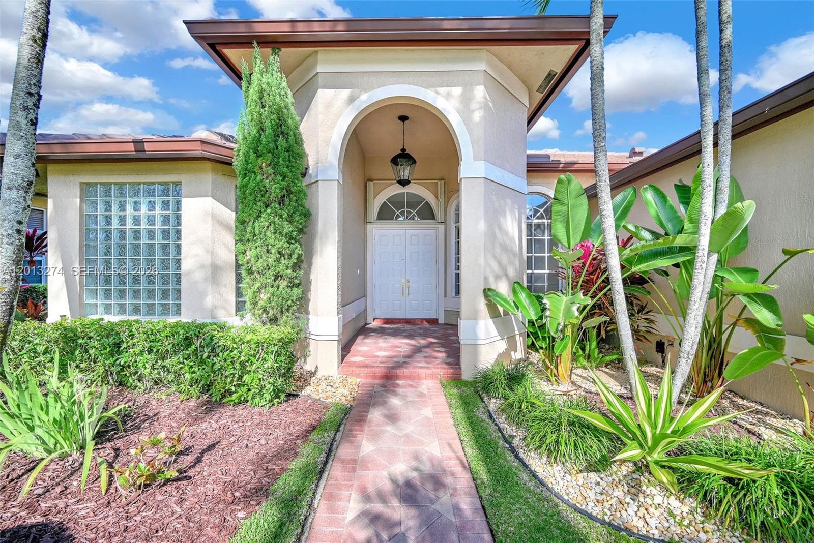 2553 Jardin Manor, Weston FL 33327 photo 2