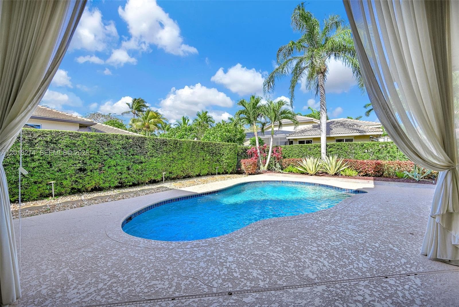 2553 Jardin Manor, Weston FL 33327 photo 3