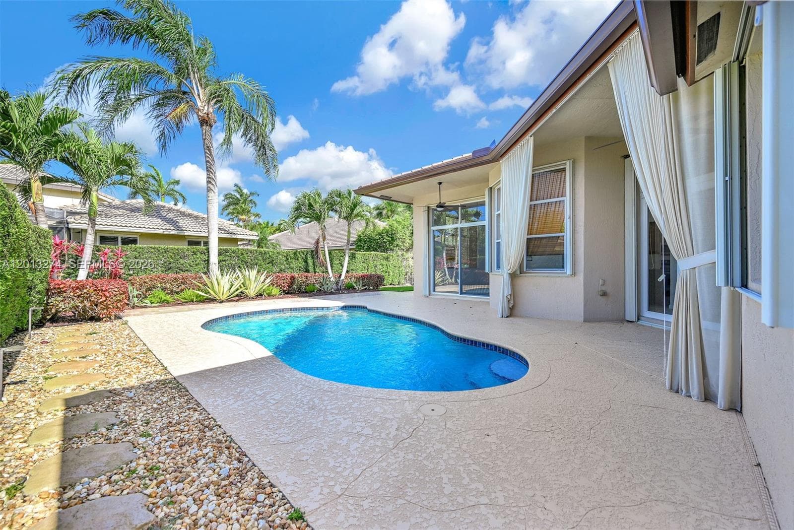 2553 Jardin Manor, Weston FL 33327 photo 4