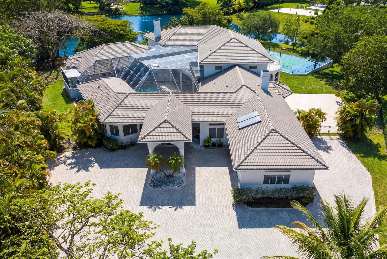 4010 NW 100th Avenue, Coral Springs FL 33065 photo 2
