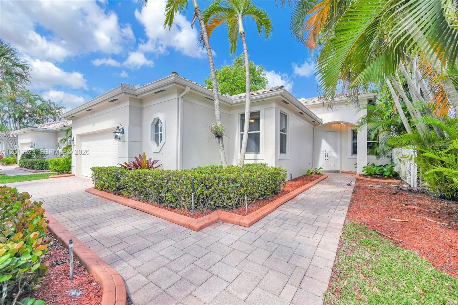 2553 Bay Pointe Drive, Weston FL 33327 photo 3