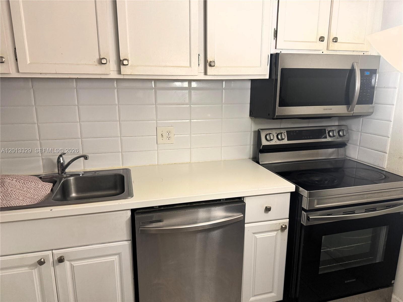 3740 Inverrary Dr # 2B, Lauderhill FL 33319 photo 4