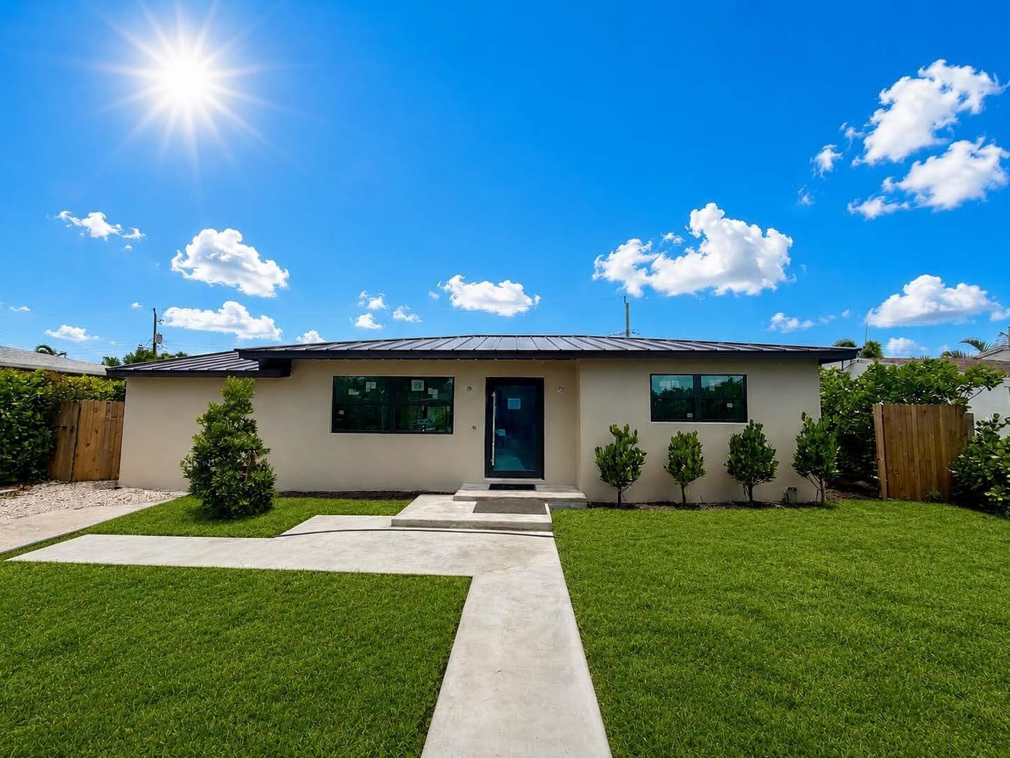 329 Laurie Road, West Palm Beach FL 33405