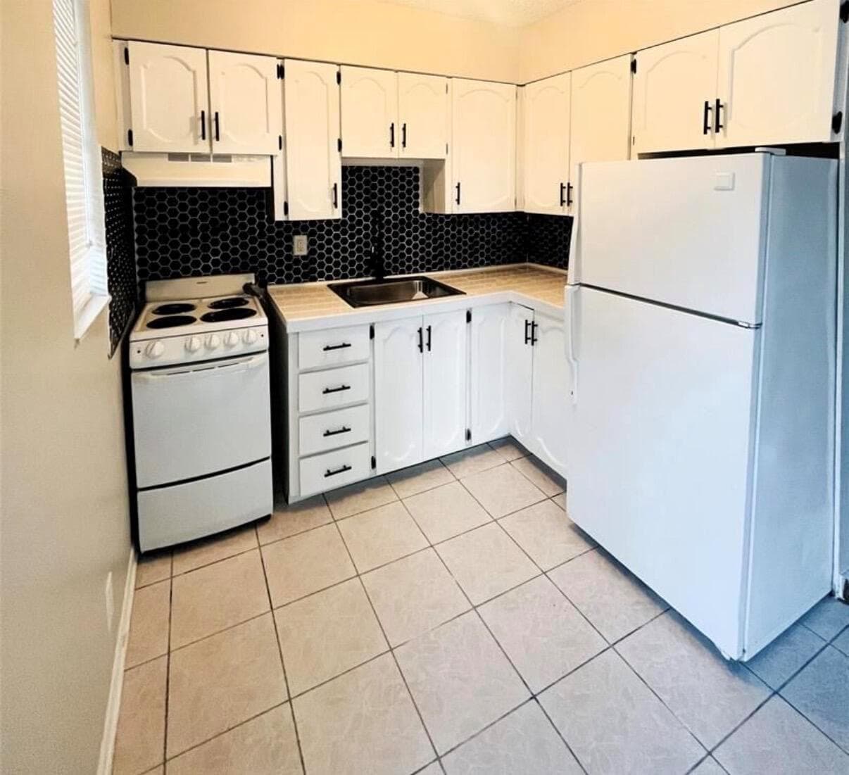 47 SE 13th Street # 2, Dania Beach FL 33004 photo 5