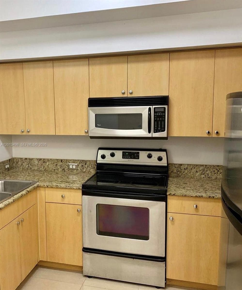 2841 NE 185th St # 507, Aventura FL 33180 photo 2