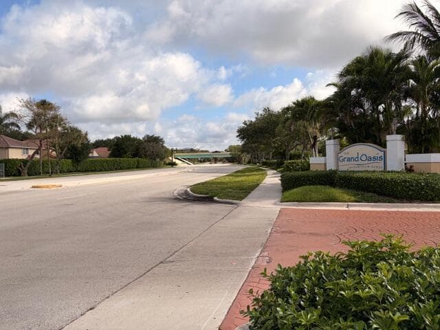 5661 Riverside Drive, Coral Springs FL 33067 photo 5