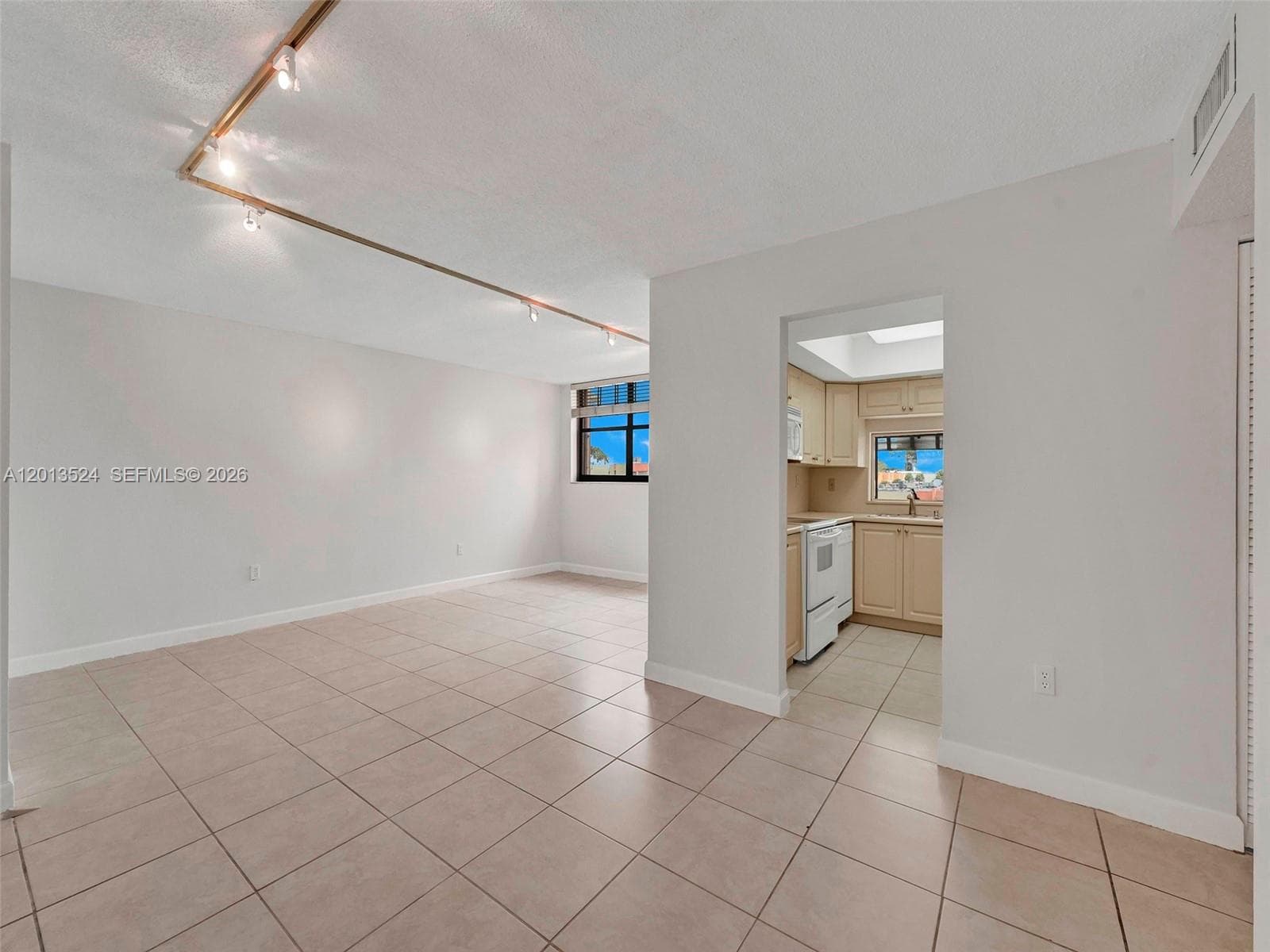 9420 W Flagler St # 312, Miami, FL 33174 photo 3
