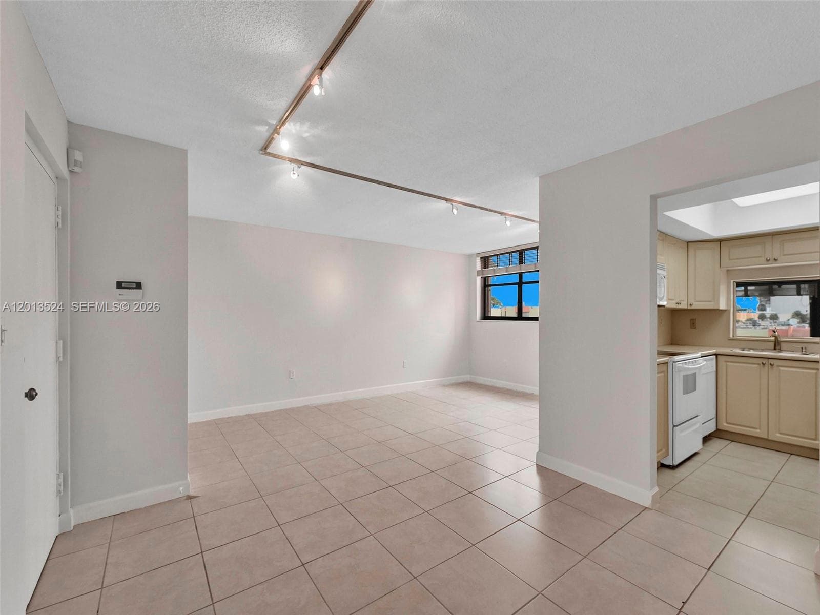 9420 W Flagler St # 312, Miami, FL 33174 photo 4