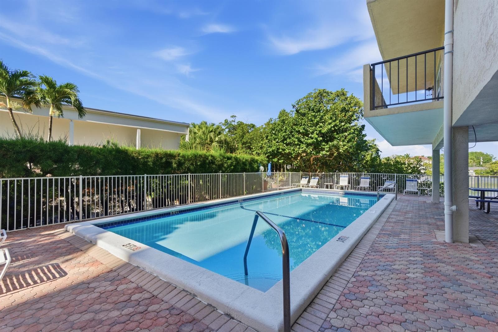 3581 S Ocean Boulevard Apt 4e, South Palm Beach FL 33480 photo 2