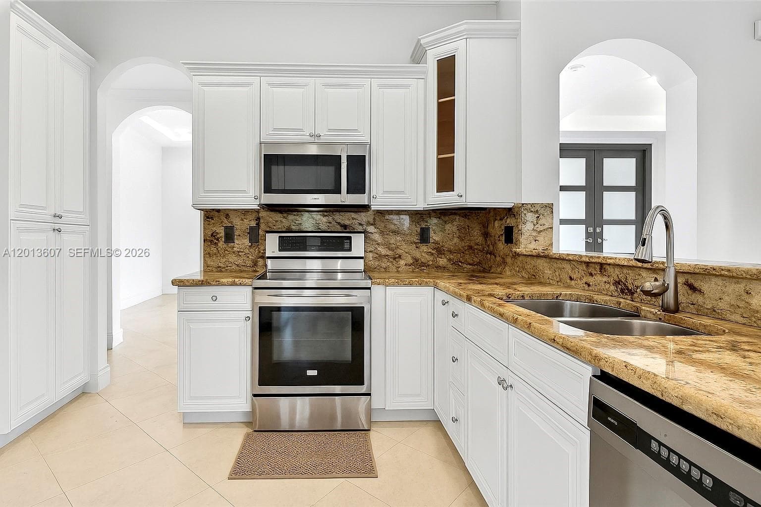 16763 NW 77th Path, Miami Lakes FL 33016 photo 3