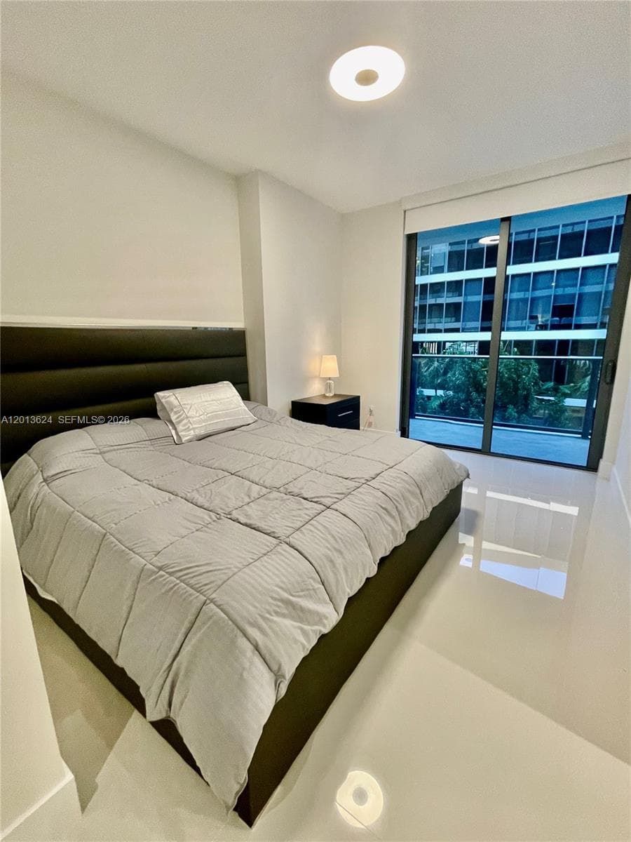 2960 NE 207th # 707, Aventura FL 33180 photo 5