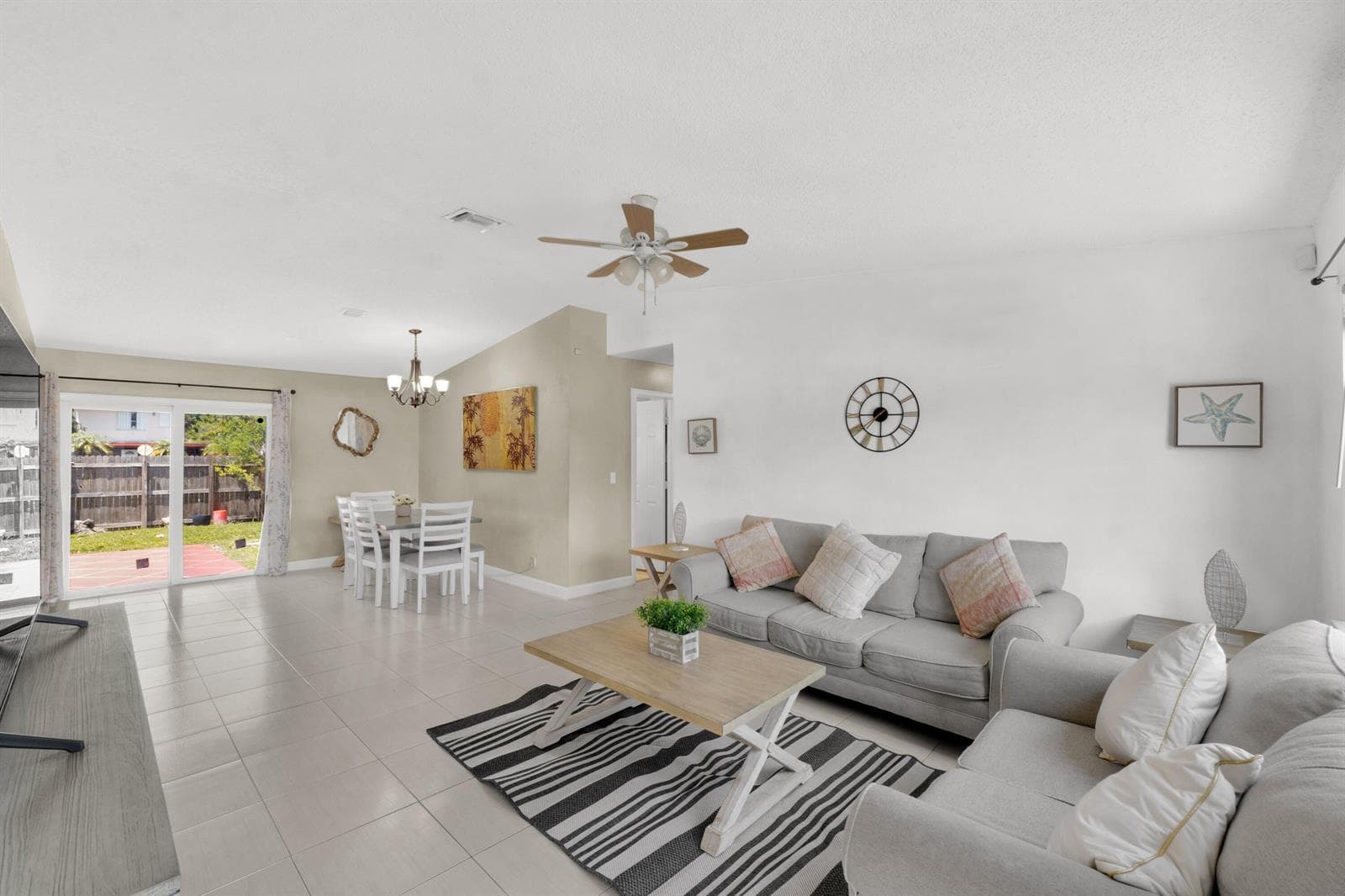 721 SW 79th Avenue, North Lauderdale FL 33068 photo 3