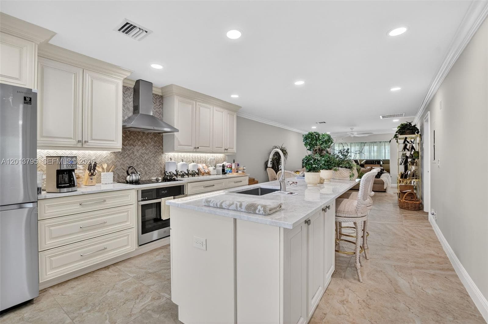 8749 Belle Aire Dr, Boca Raton FL 33433 photo 2