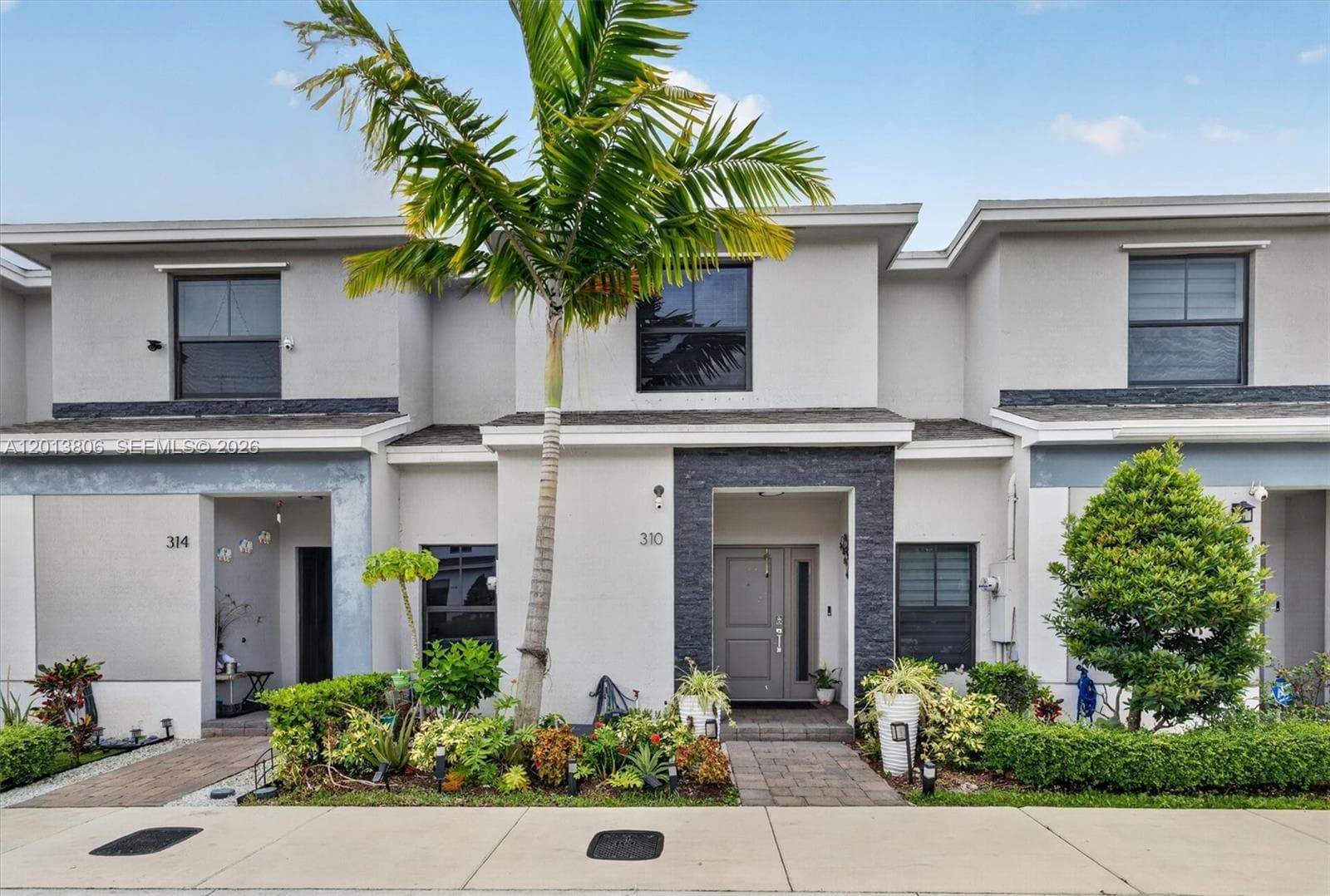 310 NE 1st Dr, Florida City FL 33034
