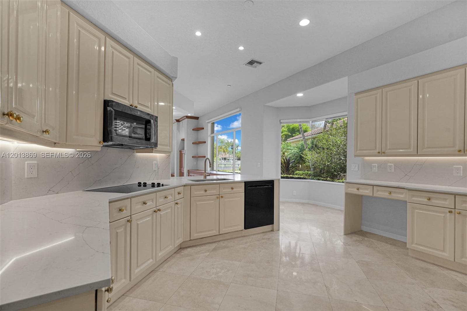 2456 Bay Isle Court, Weston FL 33327 photo 4