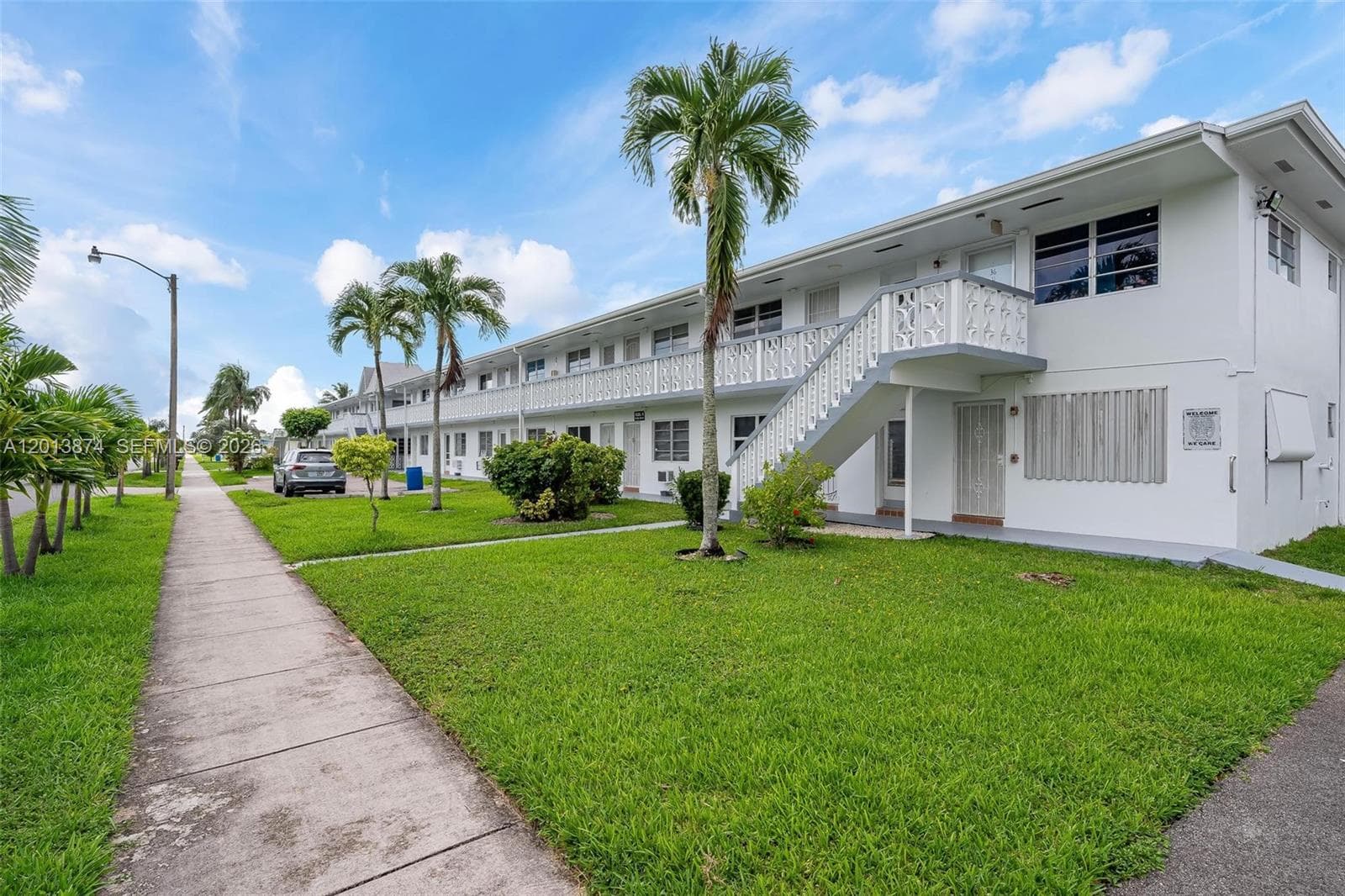 50 NW 204th St # H7, Miami Gardens FL 33169 photo 2