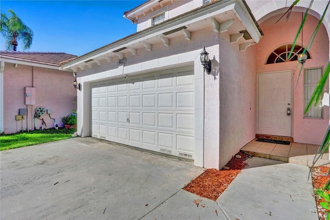 4837 NW 19th Street, Coconut Creek FL 33063 photo 2