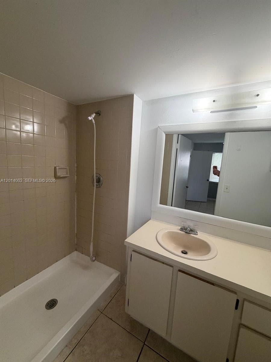 20825 NE 8th Ct # 103-19, Miami, FL 33179 photo 2