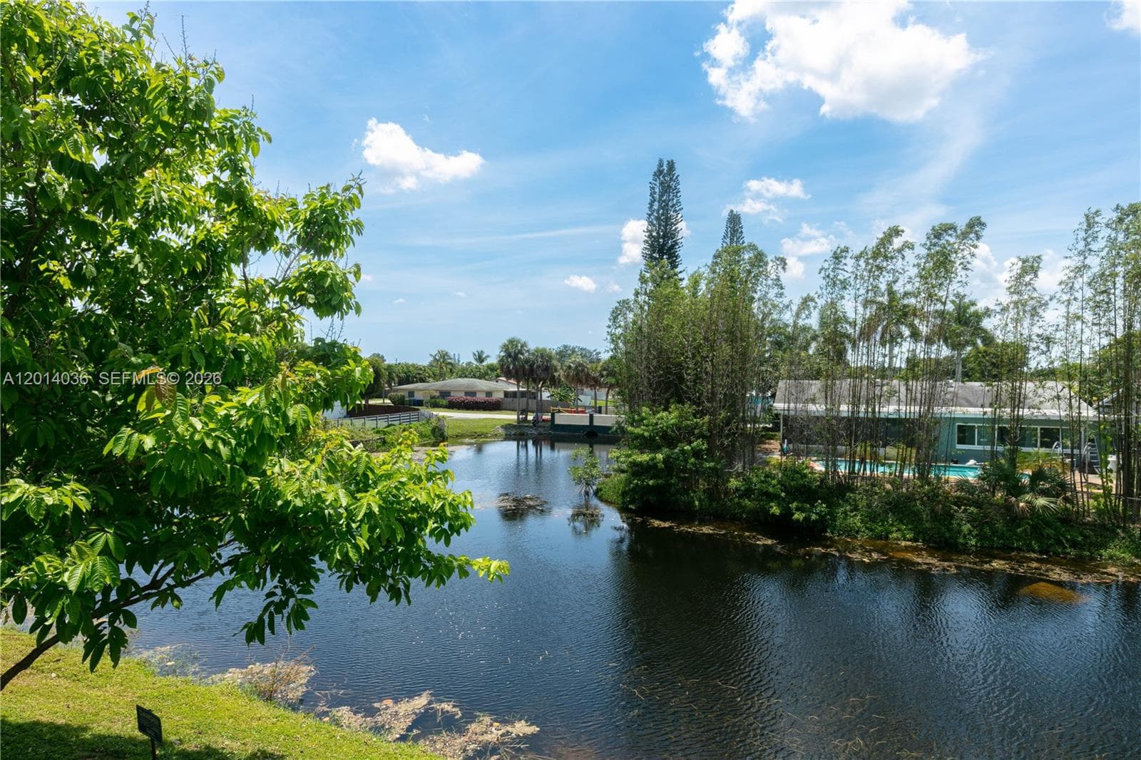 717 Gardens Dr # 201, Pompano Beach, FL 33069