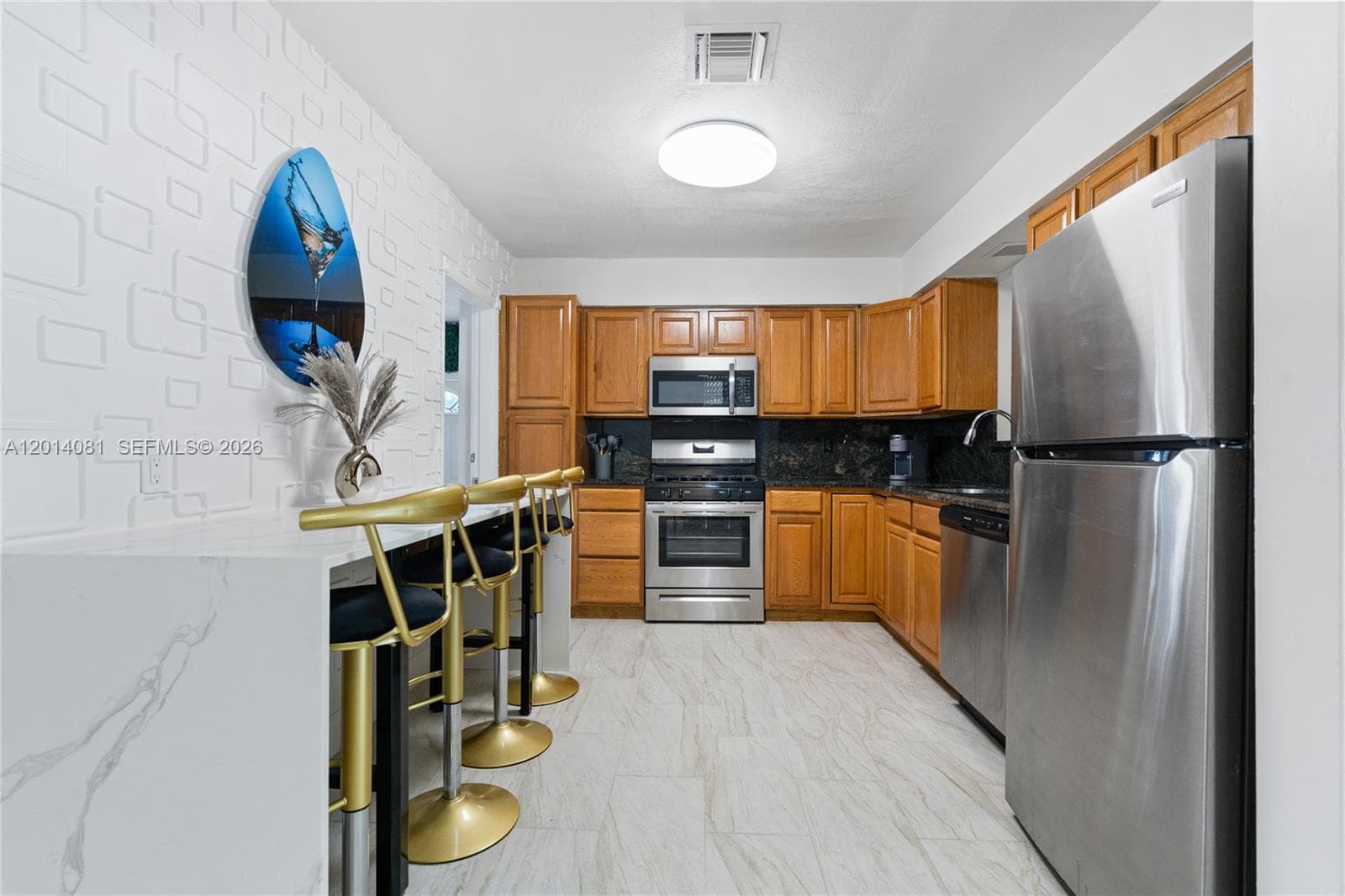 2125 N 14th Ct, Hollywood FL 33020 photo 4