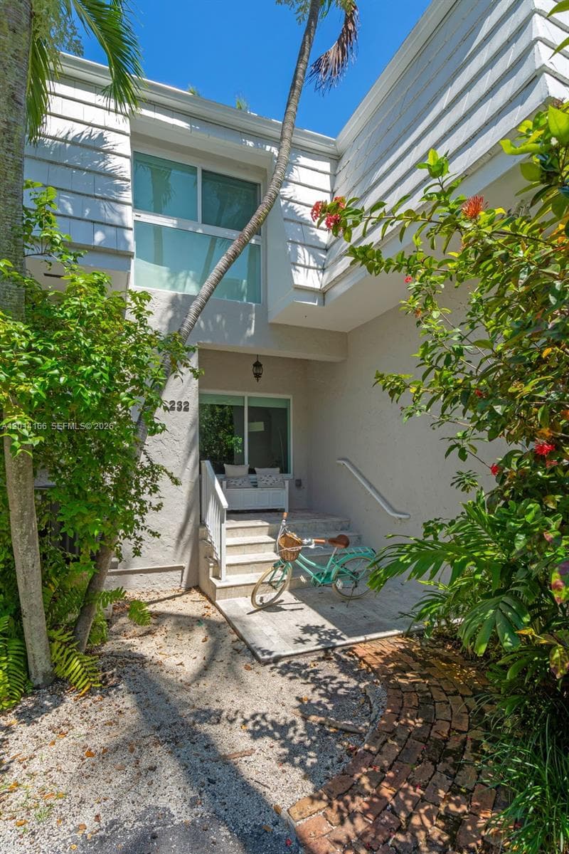 232 Sea View Dr # 108, Key Biscayne FL 33149 photo 2