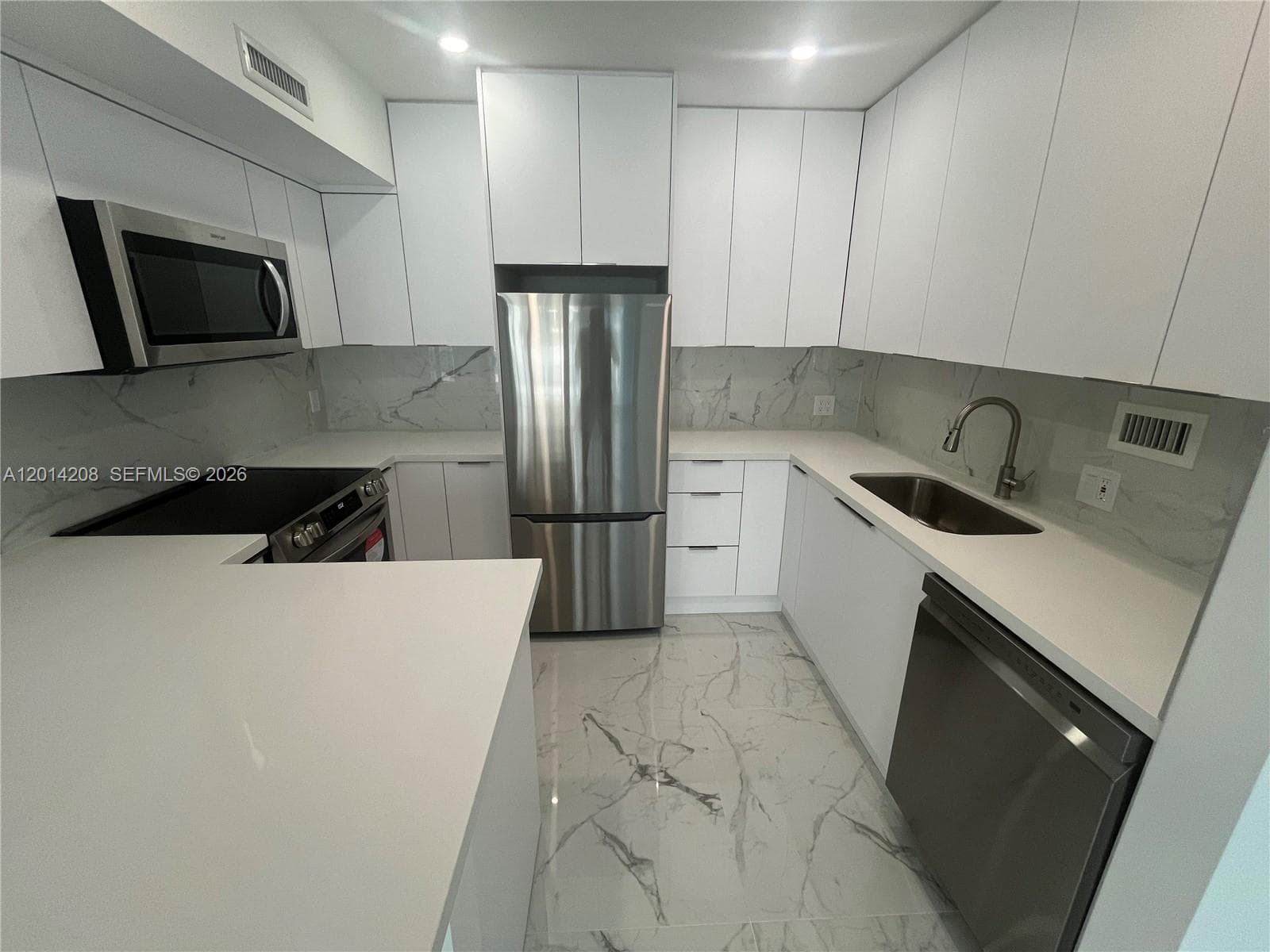 3505 S Ocean Dr # 210, Hollywood FL 33019 photo 2