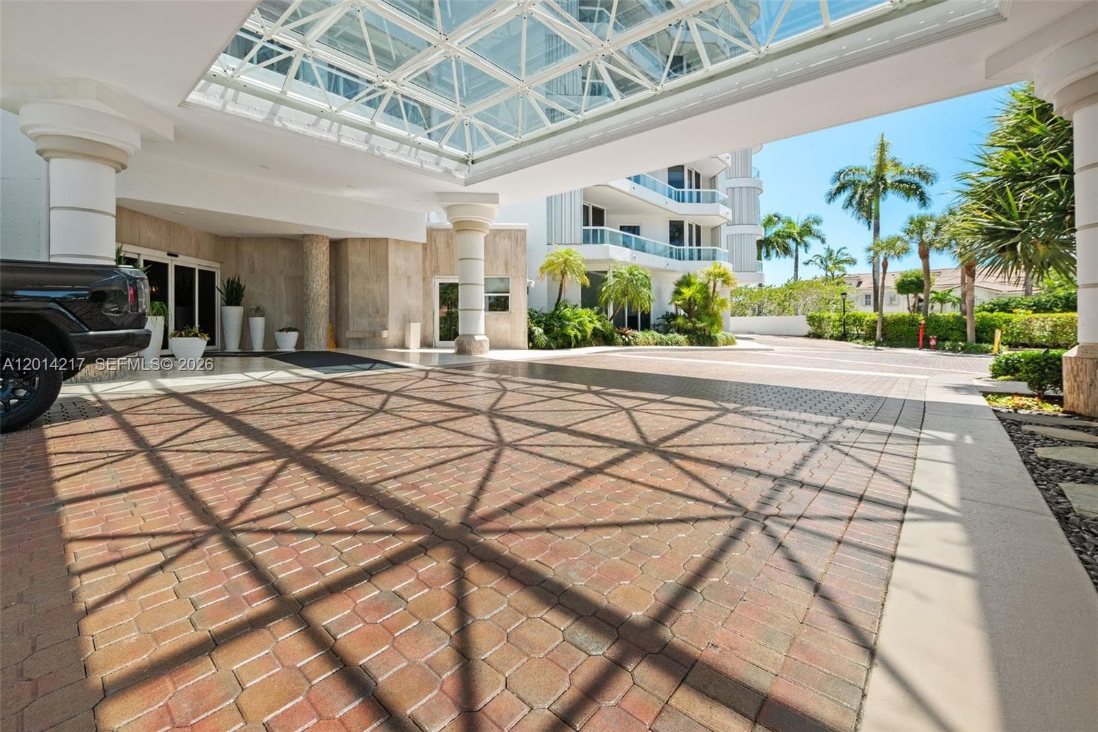 21050 Point Pl # 302, Aventura FL 33180 photo 3
