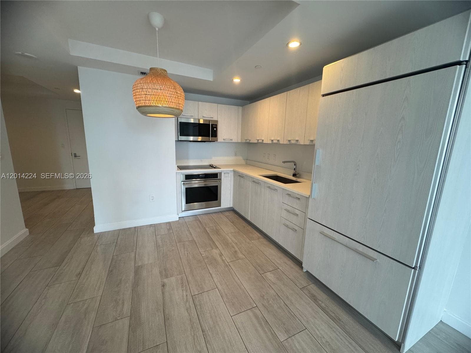 45 SW 9th St # 1104, Miami FL 33130 photo 2