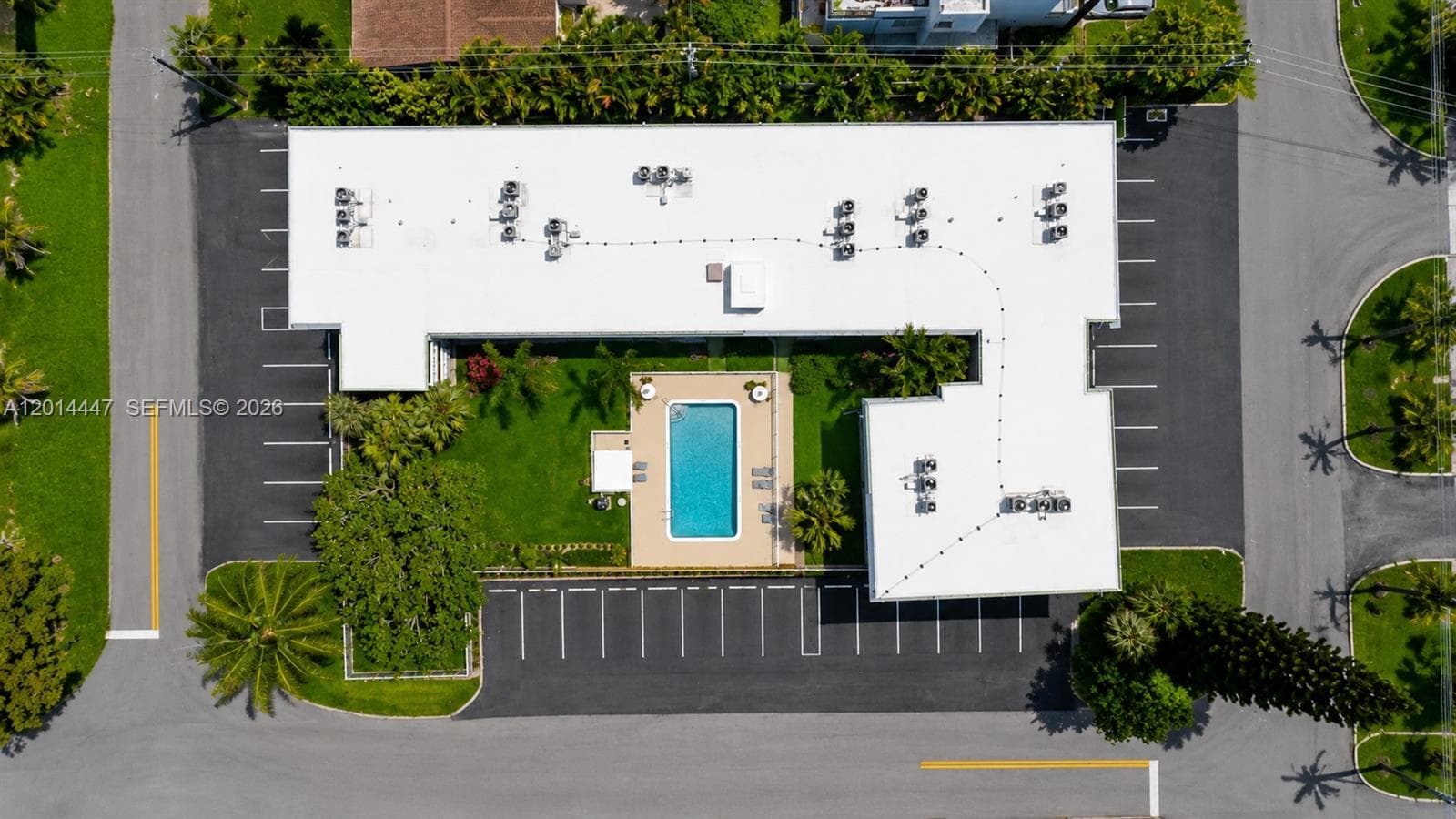 1900 NE 8th Ct # 105, Fort Lauderdale FL 33304 photo 4