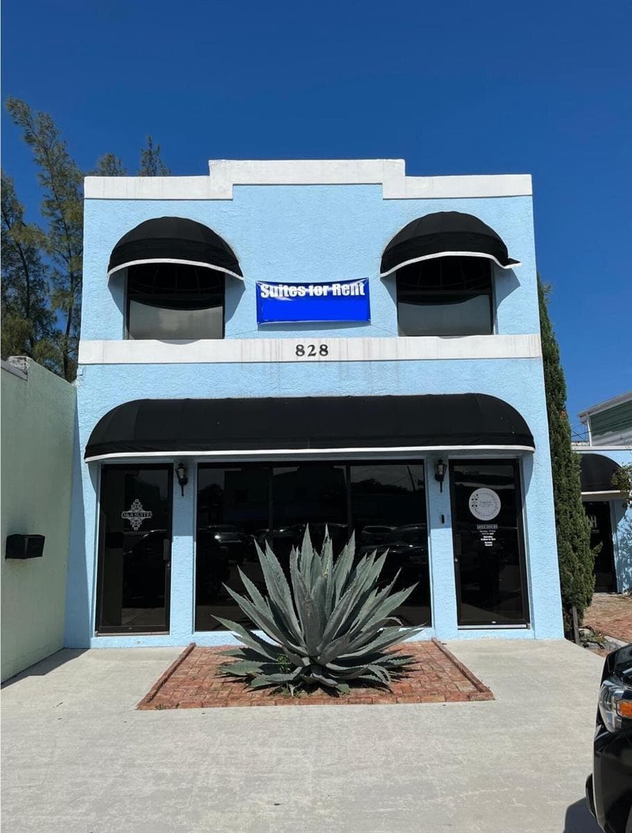 828 SE 8th Avenue, Deerfield Beach FL 33441