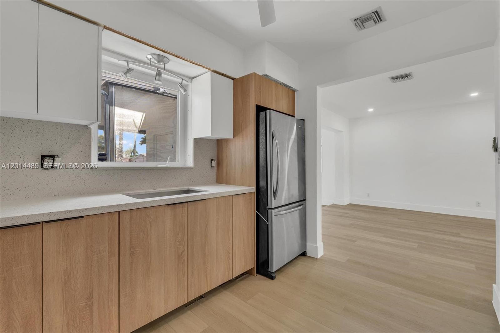 1419 Harding St, Hollywood FL 33020 photo 3