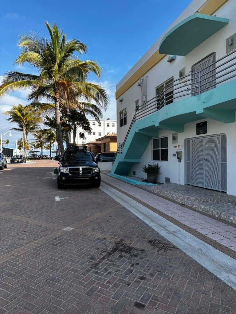 326 Wilson St # 106, Hollywood FL 33019