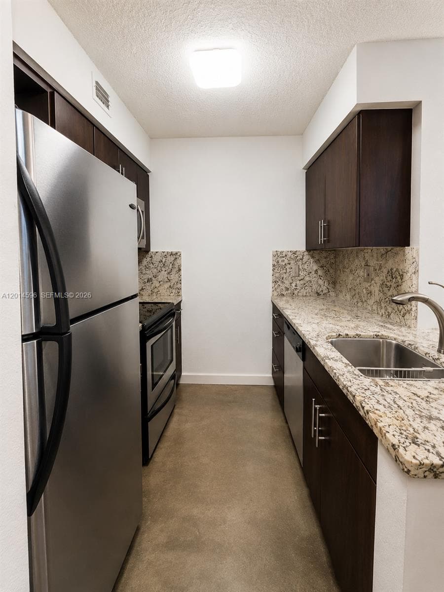 2890 N Oakland Forest Dr # 203, Oakland Park FL 33309 photo 3