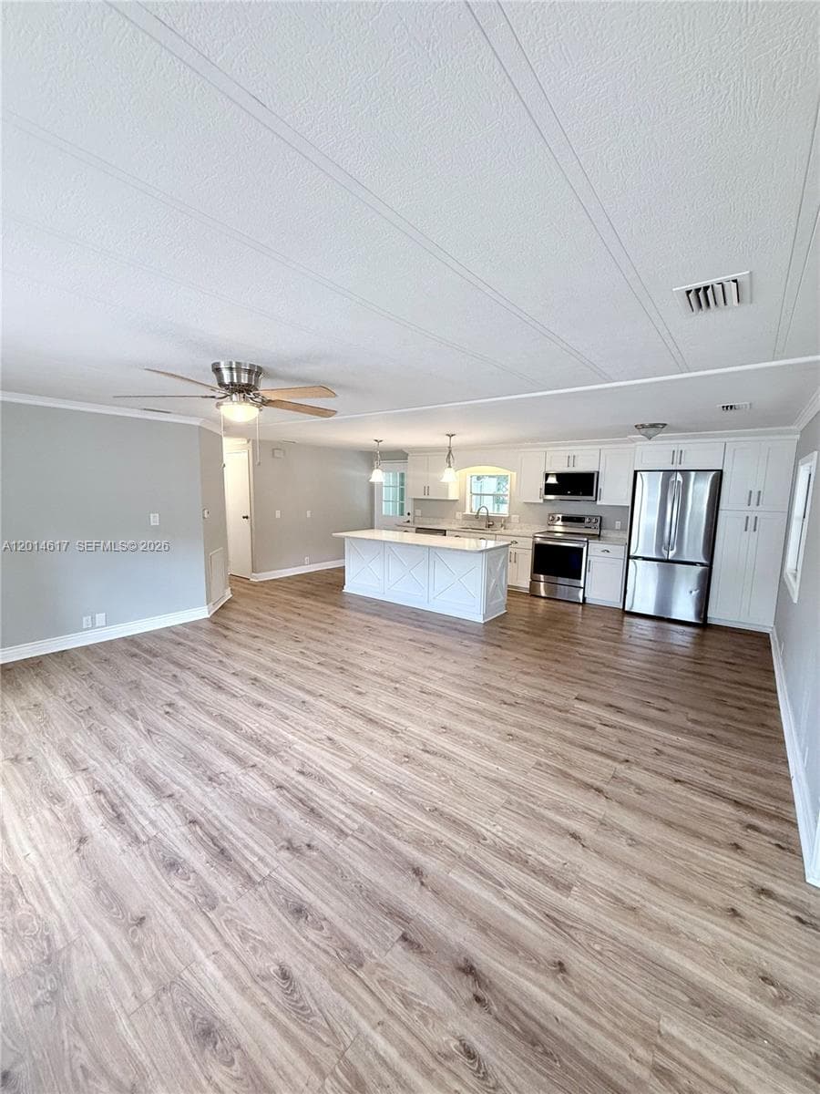 318 N FOREST BLVD, Other City - In The State Of Florida FL 32746 photo 5