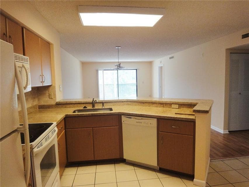 2213 Cypress Island Drive # 308, Pompano Beach FL 33069 photo 5