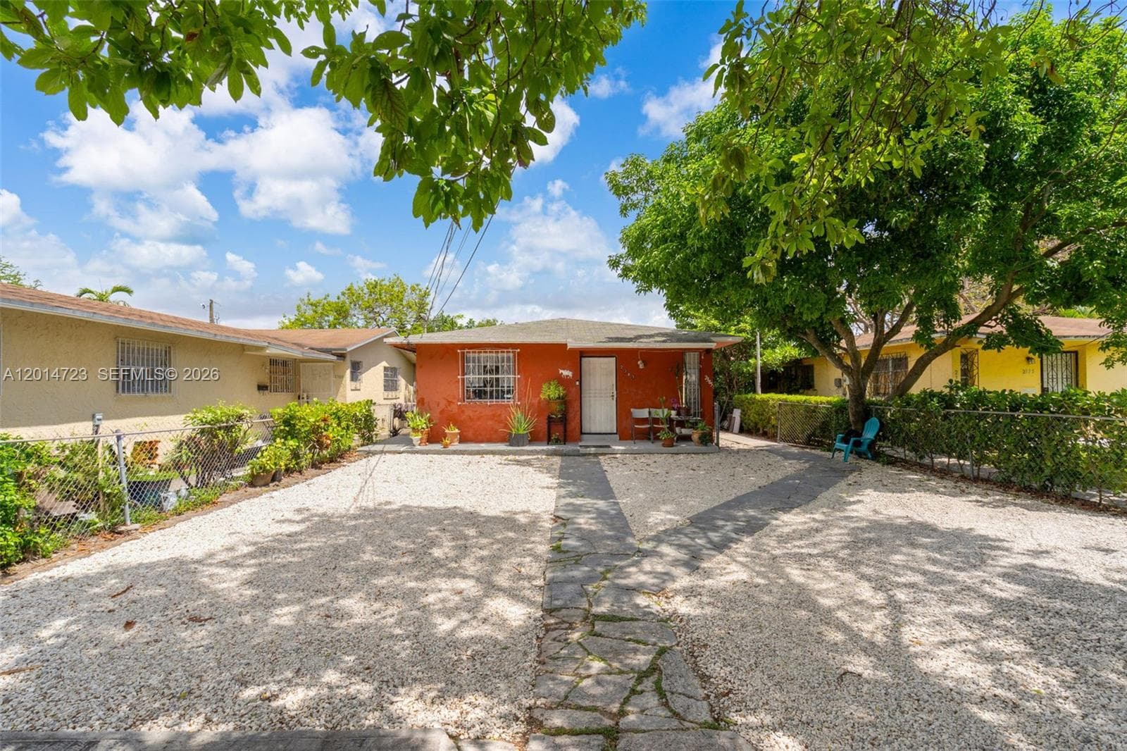 2385 NW 32nd St, Miami, FL 33142 photo 2