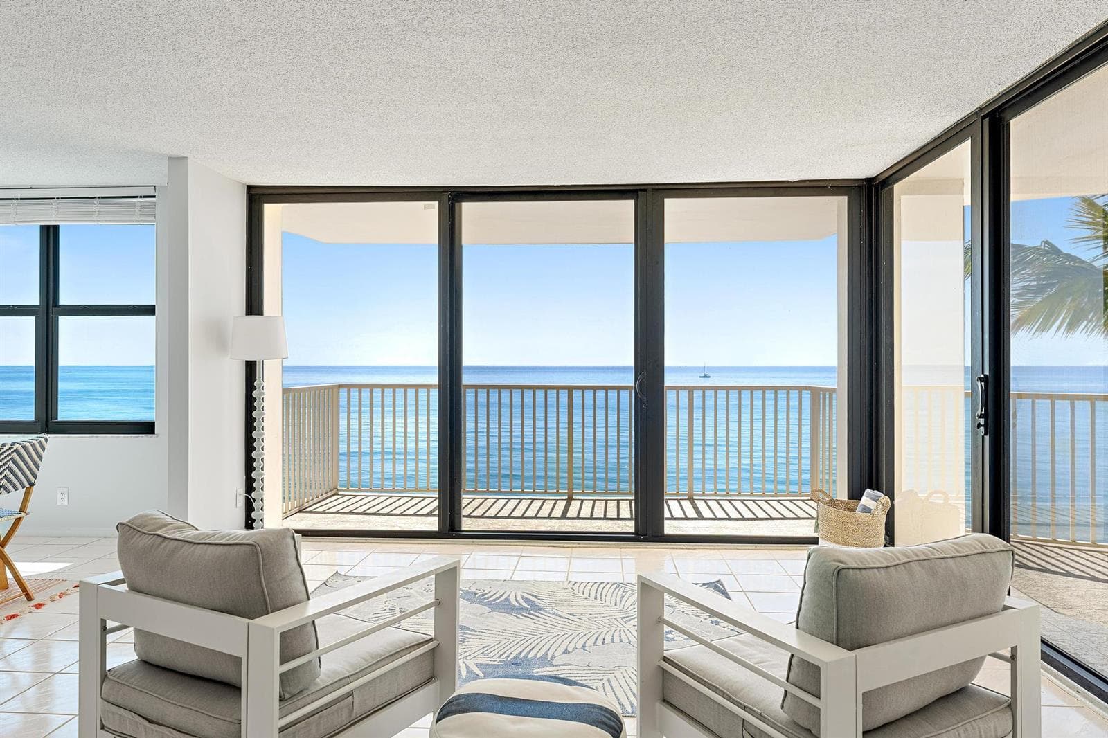 5480 N Ocean Drive, Singer Island FL 33404 photo 2