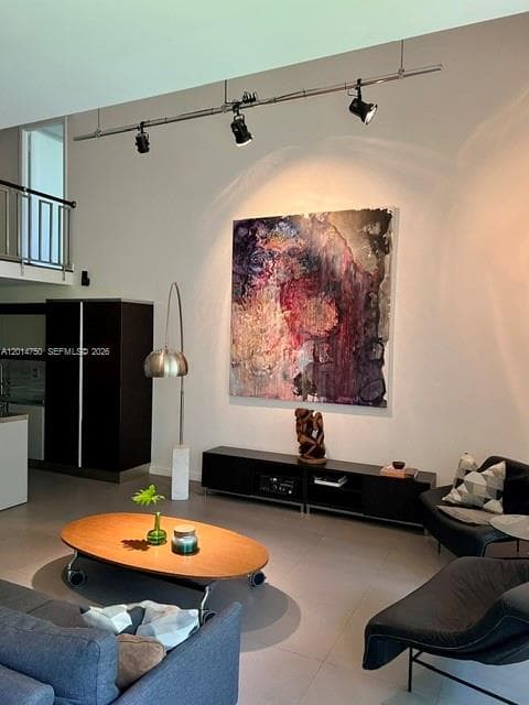 20365 W Country Club Dr, Aventura FL 33180 photo 5