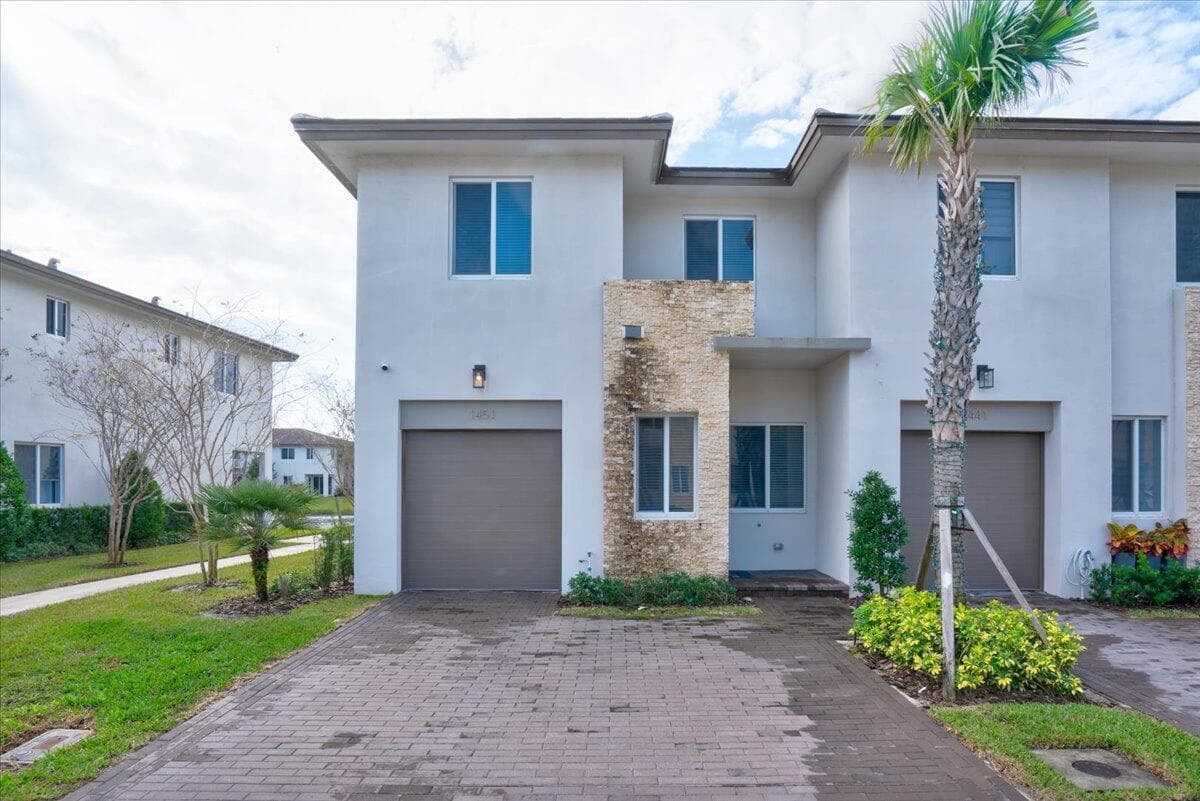 1451 Pioneer Way, Royal Palm Beach FL 33411 photo 2