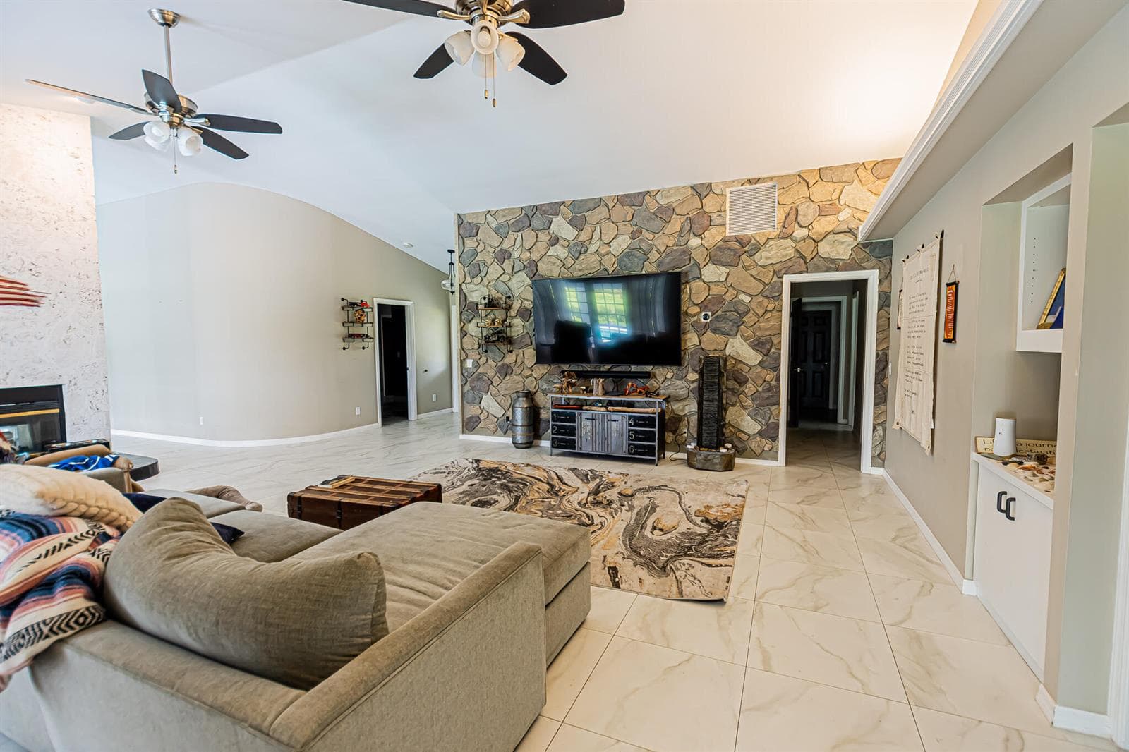 1282 SW Bent Pine Cove, Port St. Lucie FL 34986 photo 4