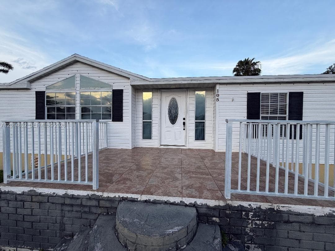 19800 SW 180th Ave unit 105, Miami FL 33187