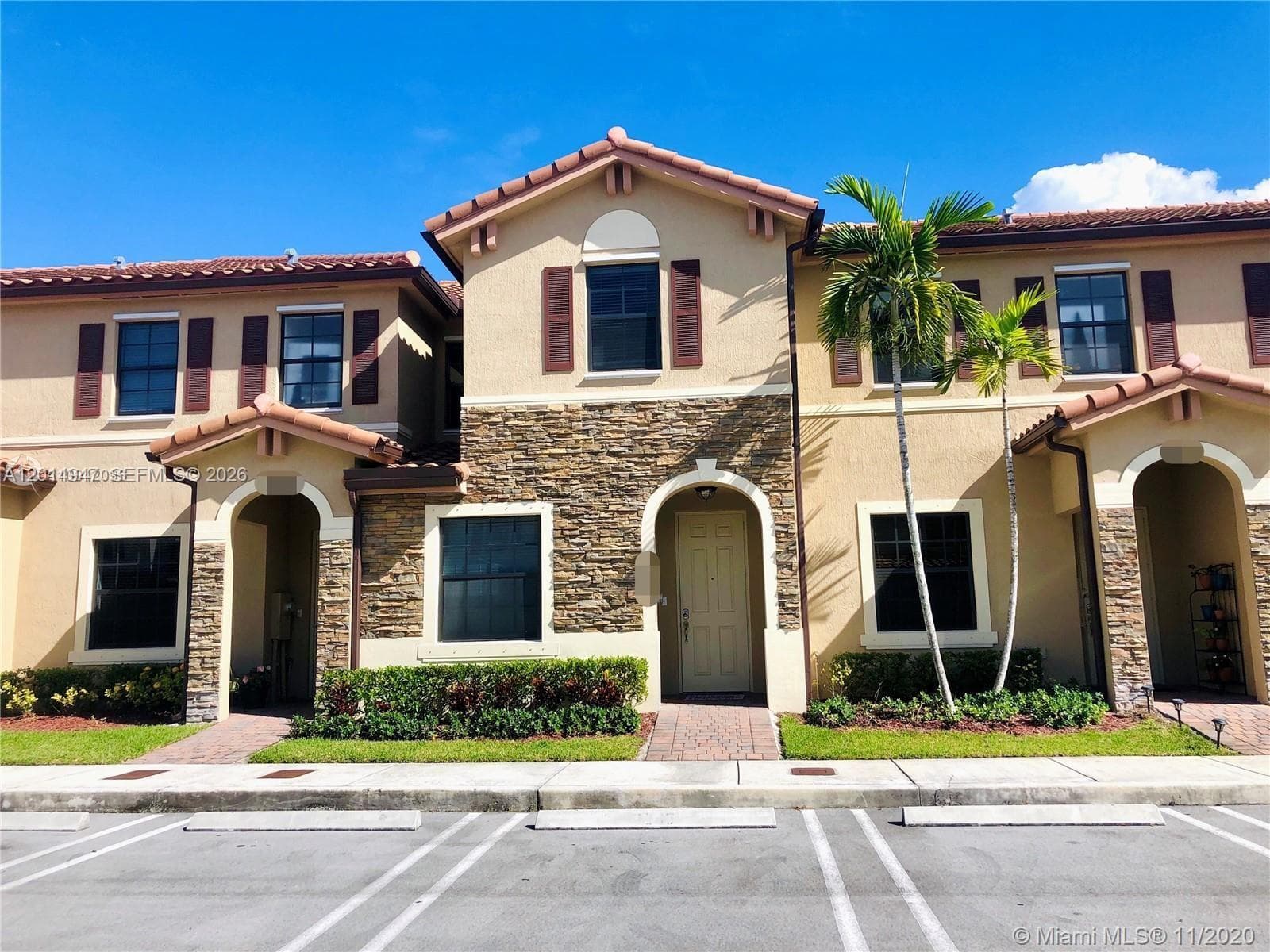 9213 W 33rd Way, Hialeah FL 33018