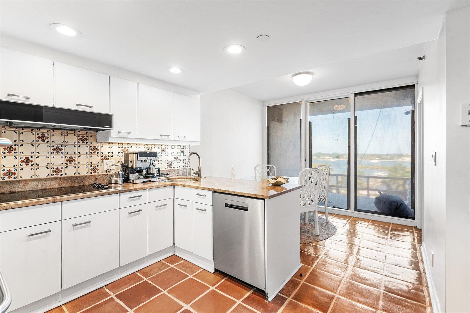 529 S Flagler Drive # 6g, West Palm Beach FL 33401 photo 4