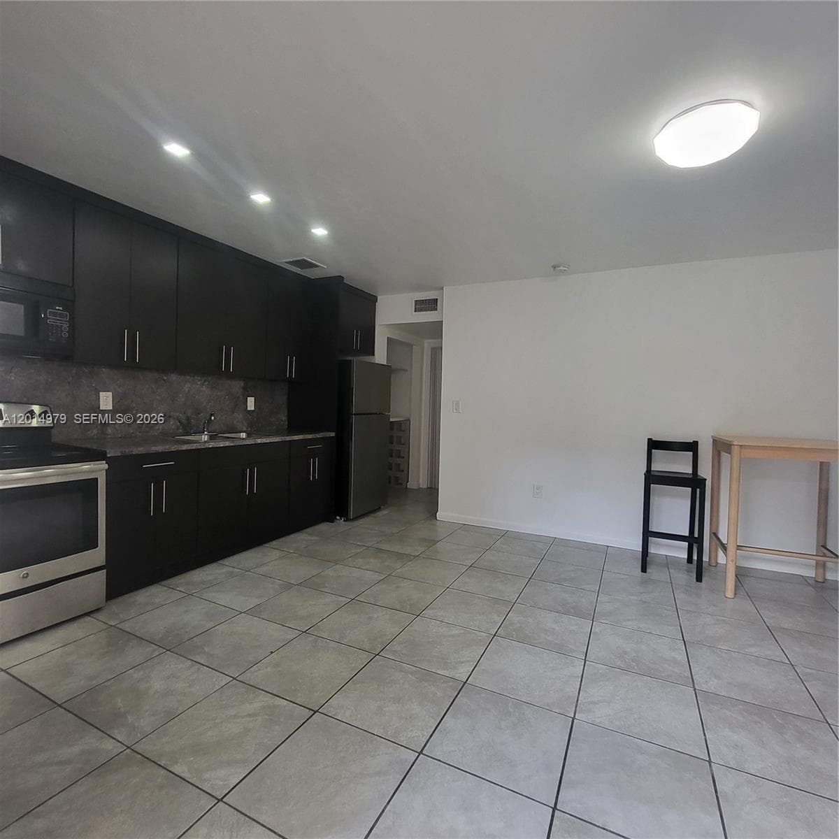 315 NW 59th St # 2, Miami FL 33127 photo 4