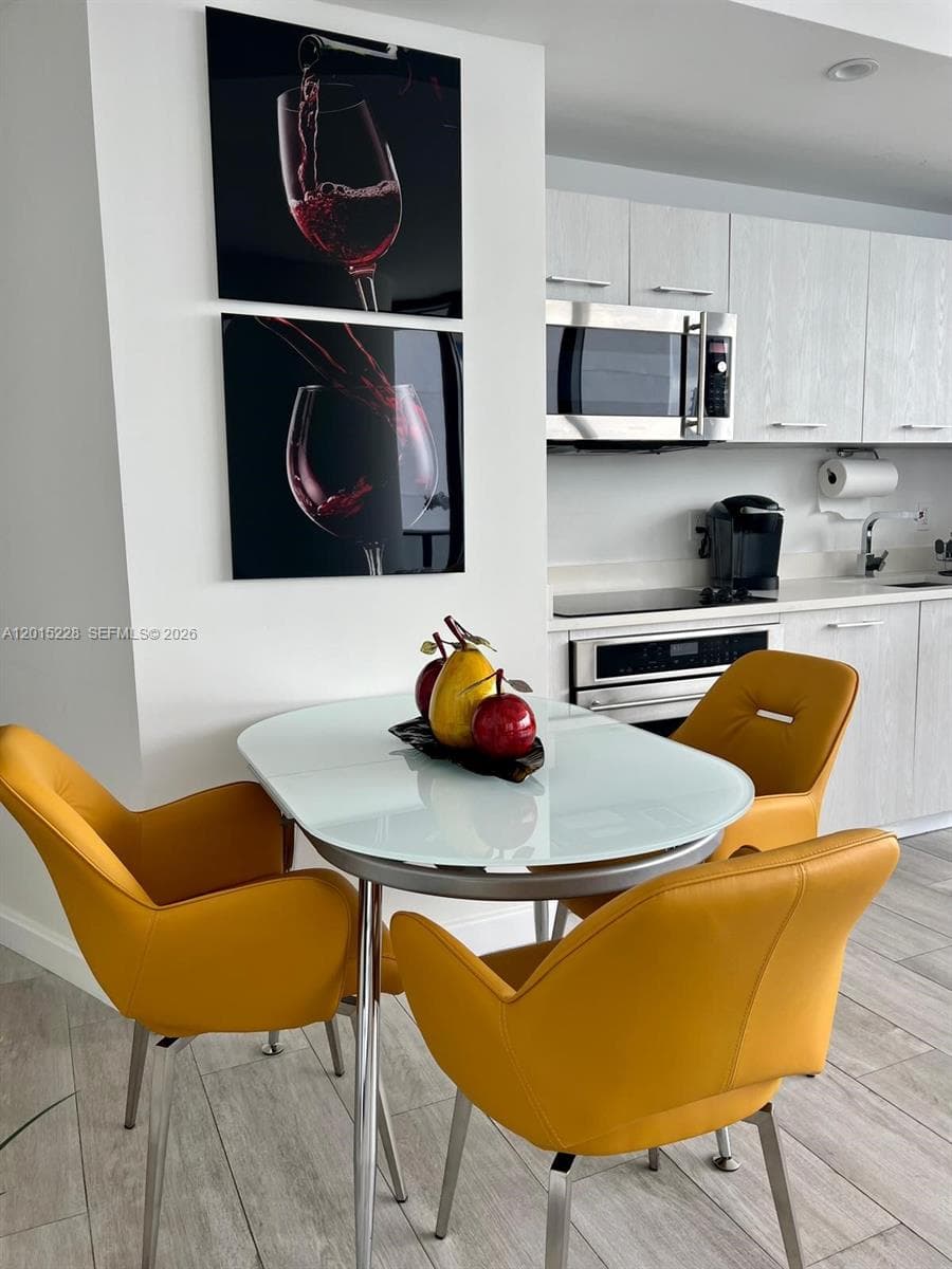 55 SW 9th St # 3308, Miami FL 33130 photo 5