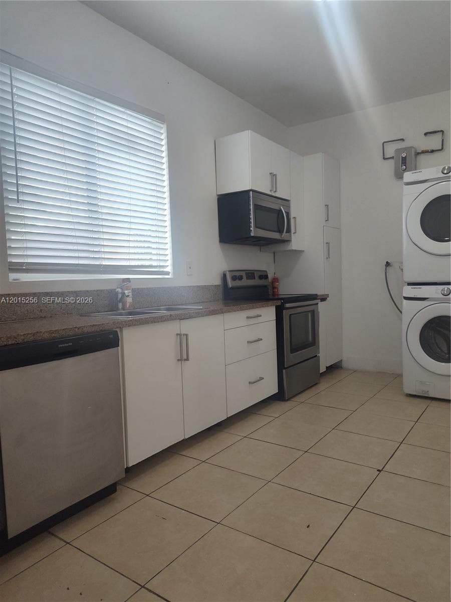 8028 NW 5th Ct Rear, Miami FL 33150 photo 3