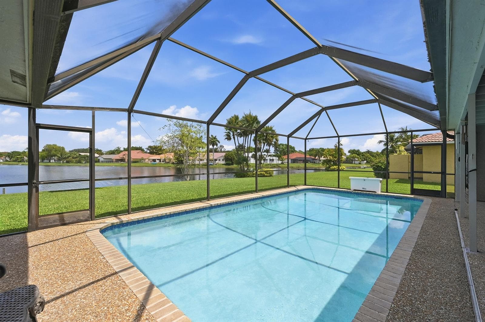 1042 NW 110th Lane, Coral Springs FL 33071 photo 3