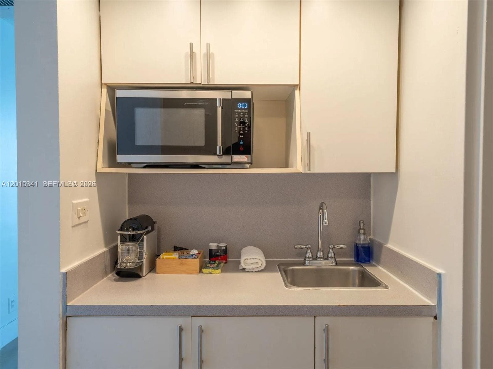 5445 Collins Ave # 1718, Miami Beach FL 33140 photo 3