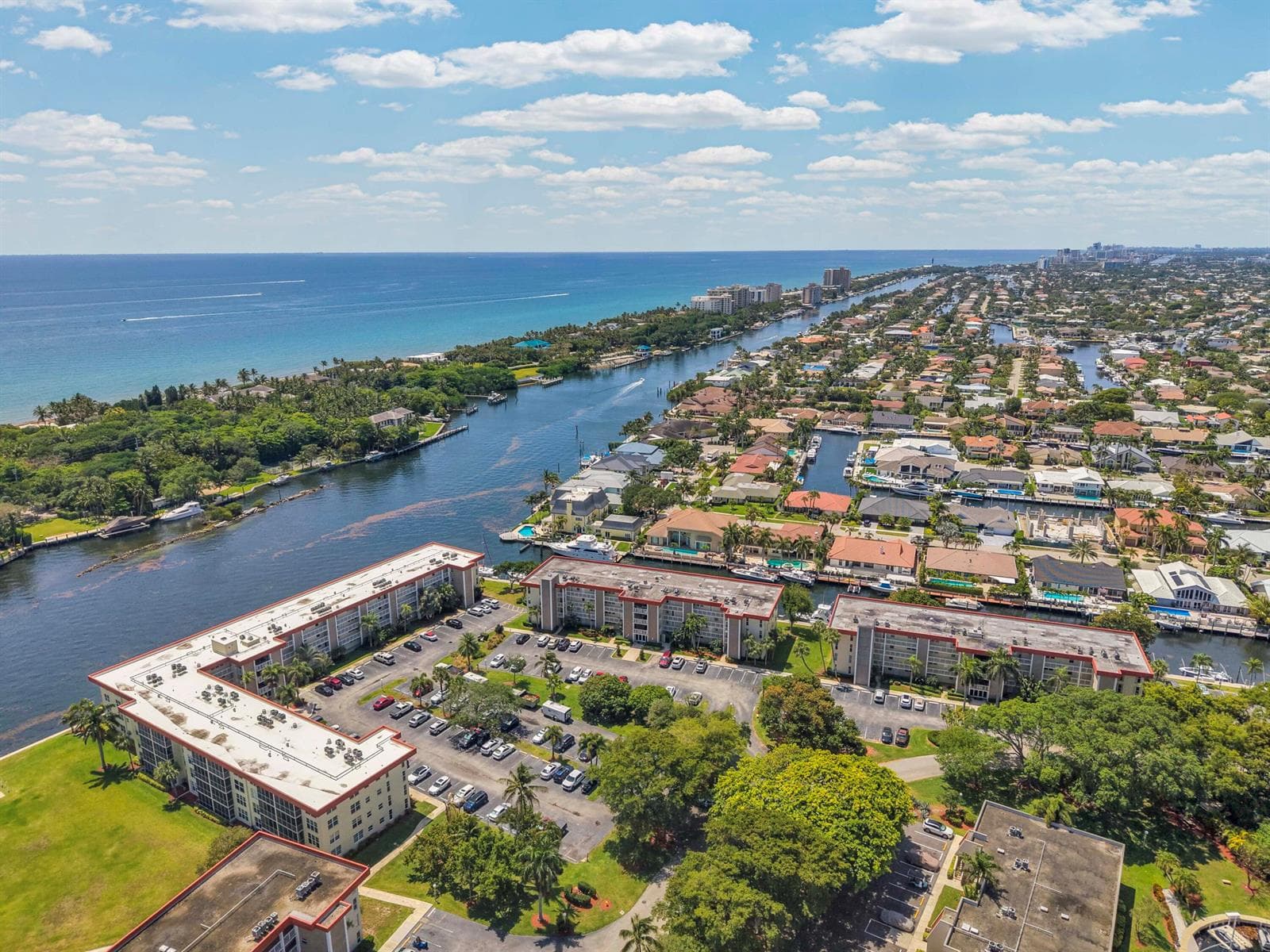 3050 NE 48th Court # 305, Lighthouse Point FL 33064 photo 2