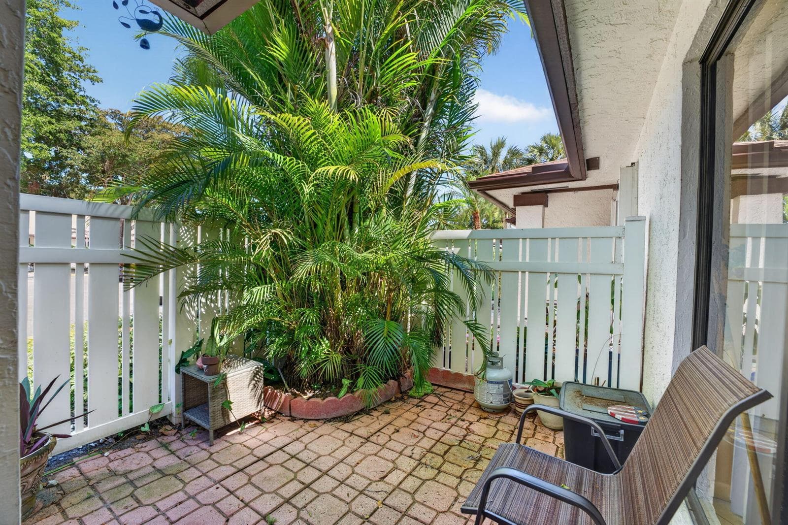 3210 S Carambola Cir Circle S, Coconut Creek FL 33066 photo 3